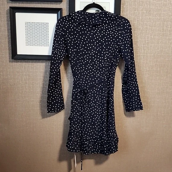 Realisation Alexandra Wrap Mini Dress - Picture 4 of 11